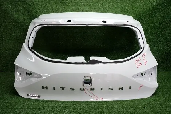 Puerta trasera Mitsubishi Colt VII OEM 5646 VIP image 2