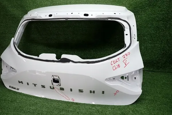 Puerta trasera Mitsubishi Colt VII OEM 5646 VIP image 3