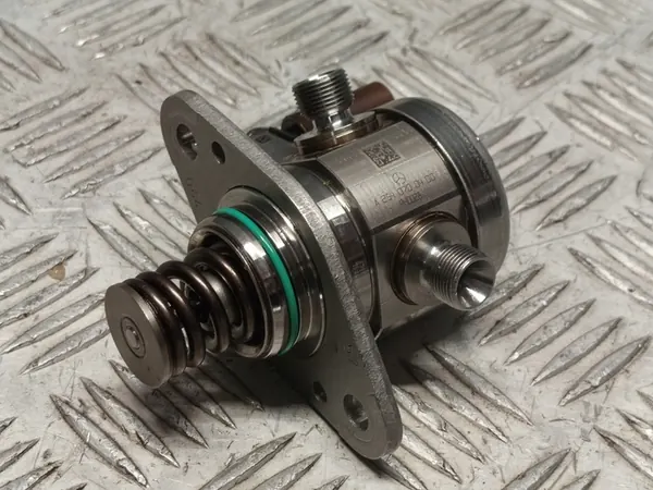 Hogedruk brandstofpomp MERCEDES-BENZ W254 A2540700400 image 4