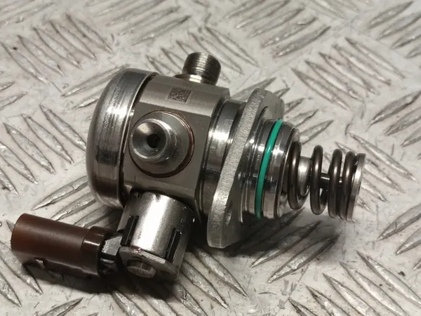 Hogedruk brandstofpomp MERCEDES-BENZ W254 A2540700400 image 8