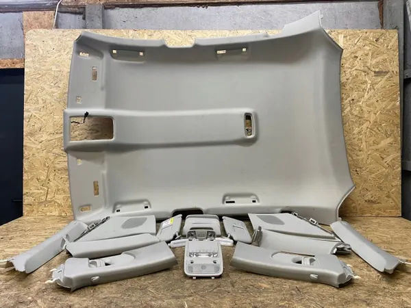 Piliers de Plafonnier AUDI Q3 8U OEM - État Utilisé image 2