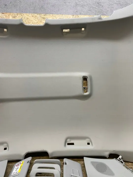 Piliers de Plafonnier AUDI Q3 8U OEM - État Utilisé image 3