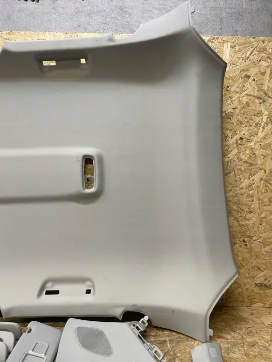 Piliers de Plafonnier AUDI Q3 8U OEM - État Utilisé image 4