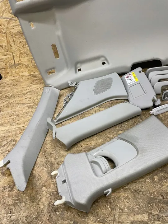 Piliers de Plafonnier AUDI Q3 8U OEM - État Utilisé image 5