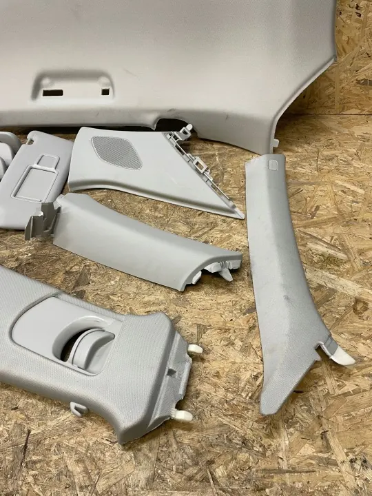 Piliers de Plafonnier AUDI Q3 8U OEM - État Utilisé image 7