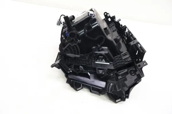 Maserati Grecale GT Beifahrer-Handschuhfach OEM 670167253 image 9