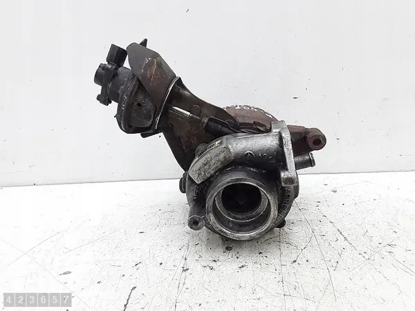 Turbo Peugeot 407 2000HDI image 1