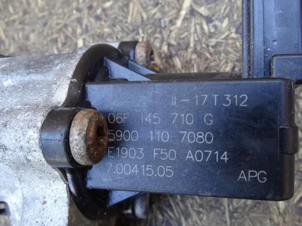 AUDI S3 8P GOLF VI CUPRA Turbo Wastegate 06F145710G image 6