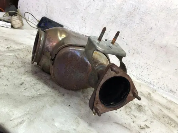 Katalysator OEM 31338155 voor Volvo V40 2.0L image 3
