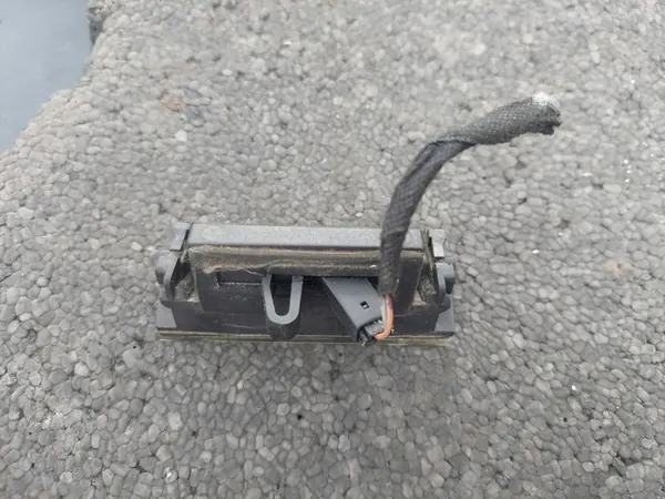 AUDI A4 B5 LIFT SEDAN LUZ DE PLACA DIREITA image 5