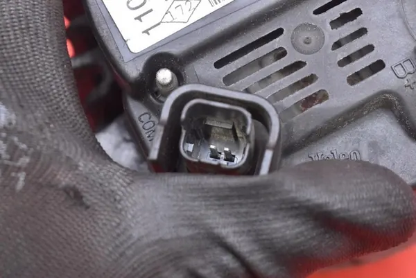 Vaihtovirtageneraattori Renault Laguna II 2.0 16V 8200323126 image 9