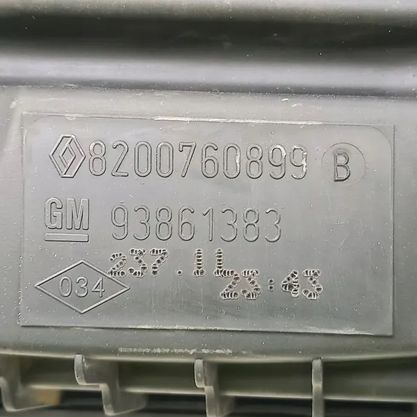 Ilmansuodattimen kotelo NISSAN PRIMASTAR 2.0L OEM 8200760899B image 2