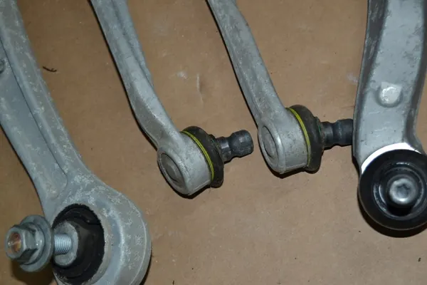 Audi A4 B8 A5 8T Q5 8R Set di bracci di controllo anteriore sinistro image 3