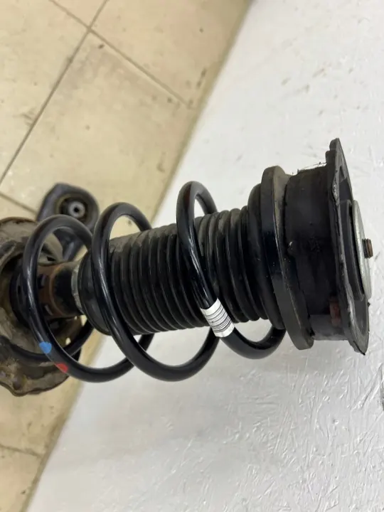 Amortecedor McPherson VW Golf VII OEM 5Q0413023GP PR image 8