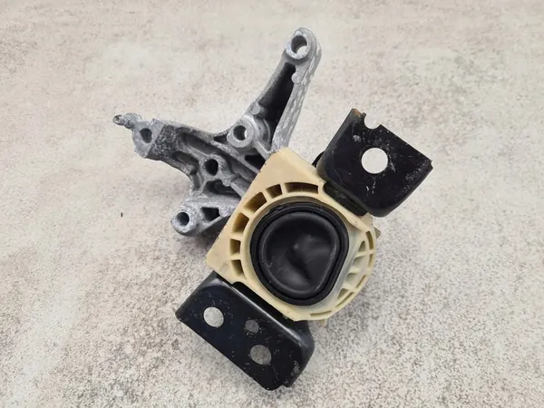 DACIA DUSTER I 1.5 DCI Supporto Motore 112849221R image 9