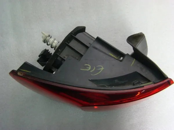 Lámpara trasera izquierda VW Jetta Lift LED image 2