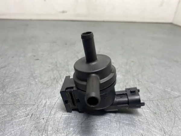 Válvula de combustível Hyundai OEM FBZ16815 - Usado image 4