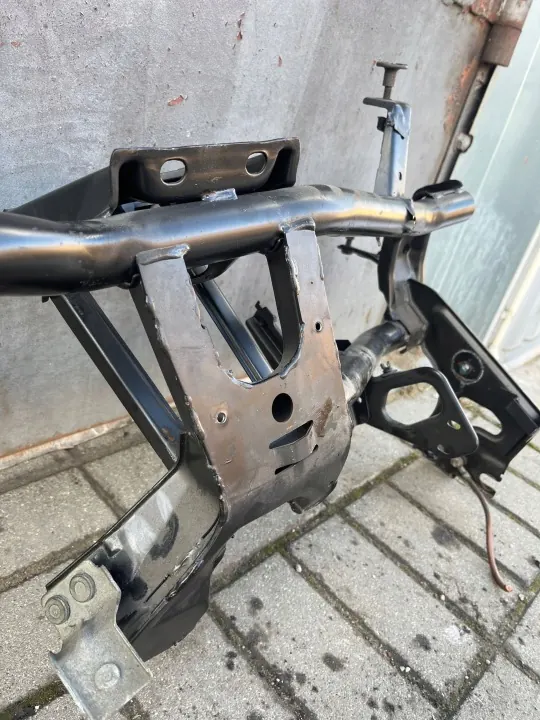 Mercedes-Benz S W140 kojelautakehys OEM 1408220714 image 5