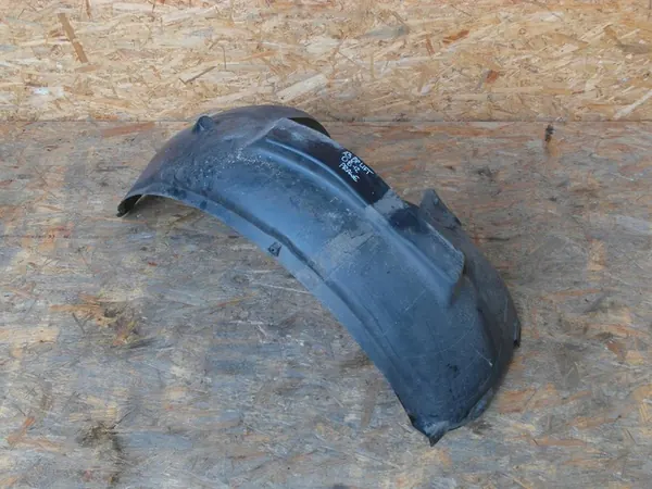 AUDI A3 8P Front Right Wheel Arch 08-12 8P0821172G image 5