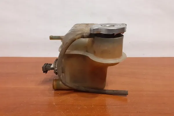 Ausgleichsbehälter MERCEDES-BENZ E (W124) 1245001749 image 2