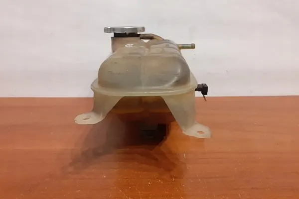 Ausgleichsbehälter MERCEDES-BENZ E (W124) 1245001749 image 4