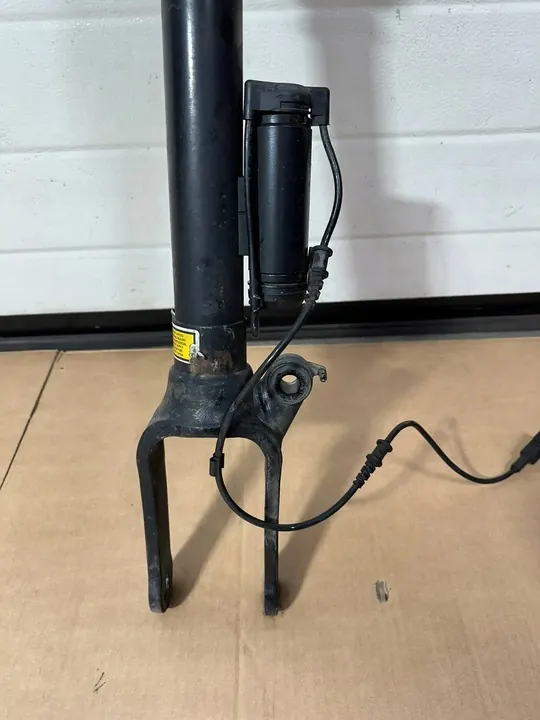 Ammortizzatore anteriore sinistro Mercedes ML W164 6.3 AMG image 9