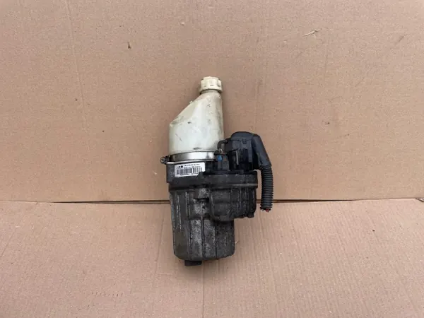 Opel Astra III Servopumpe OEM 13292554 image 2