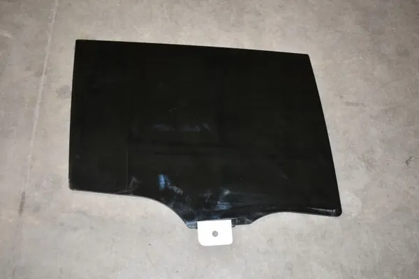 Vidro traseiro esquerdo OEM SZYBA BMW G07 LEWA TYŁ 5555 image 2