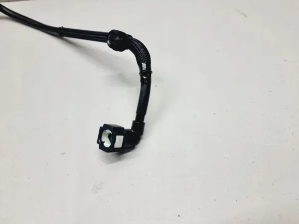 Conduite de carburant Renault Captur II OEM 164460405R image 3