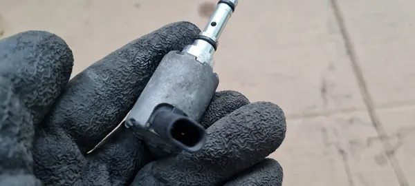 Oliedrukregelklep OEM 06K115243G voor Audi image 3