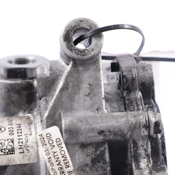 Mercedes W639 OM646 Diesel Servostyrningspump A0034667101 image 3