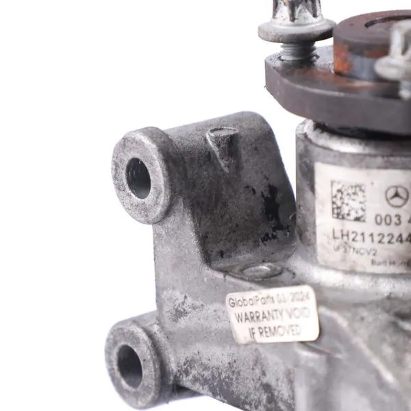 Mercedes W639 OM646 Diesel Servostyrningspump A0034667101 image 8