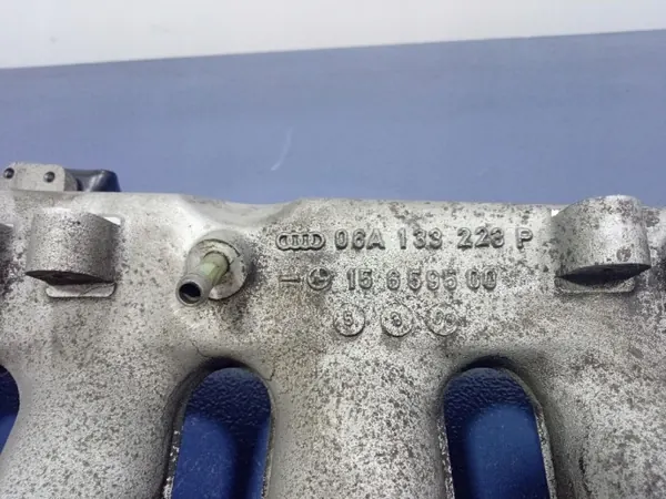 Colector de admisión OEM 06A133223P para VW Golf IV image 5