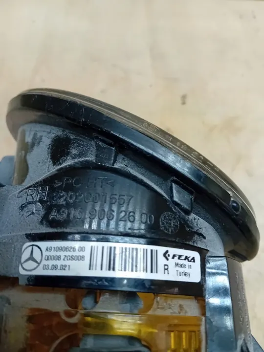 MERCEDES BENZ SPRINTER 2018 - FARO ANTIBANDEADO DERECHO image 3