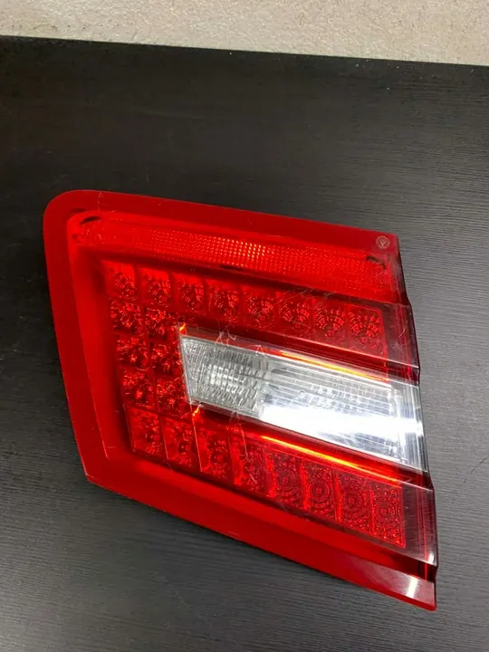 Linker achter interieur lamp MERCEDES-Benz E-Klasse A2128200964 image 4