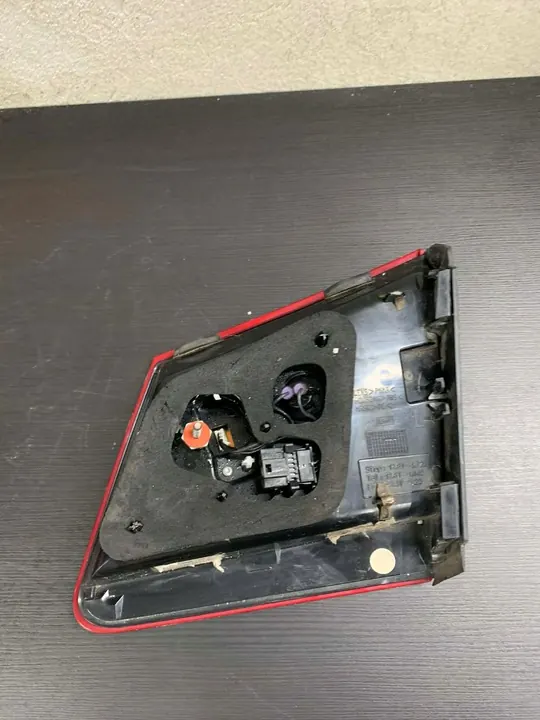 Linker achter interieur lamp MERCEDES-Benz E-Klasse A2128200964 image 5