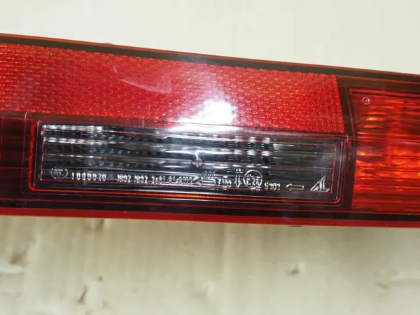 Audi Q7 4M 4M0945095A Feu de pare-chocs arrière gauche image 3
