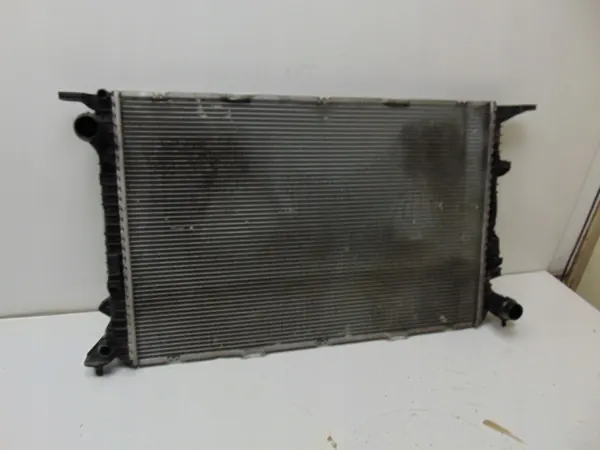 Radiateur d'eau Audi OEM 8K0121251H pour 2.7/3.0 TDI image 4
