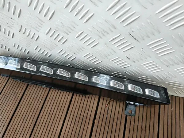 Audi Q7 4L oikea vilkku OEM 4L0953042D LED image 3