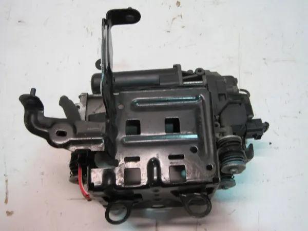Audi 4M0616005F Fjädringspump - Begagnad OEM-del image 2