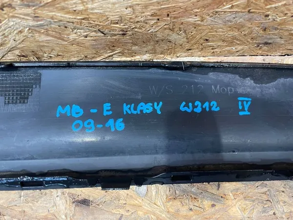 Mercedes E-Klass W212 09-16 Bakre Stötfångare Spoiler OEM A2128858525 image 9