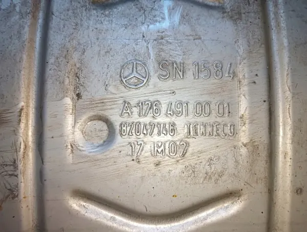 Mercedes A-Klasse W176 Uitlaat Demper OEM A1764910001 image 9
