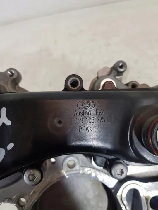 Couvertoir de distribution OEM 059103151BQ Audi 3.0 TDI image 9