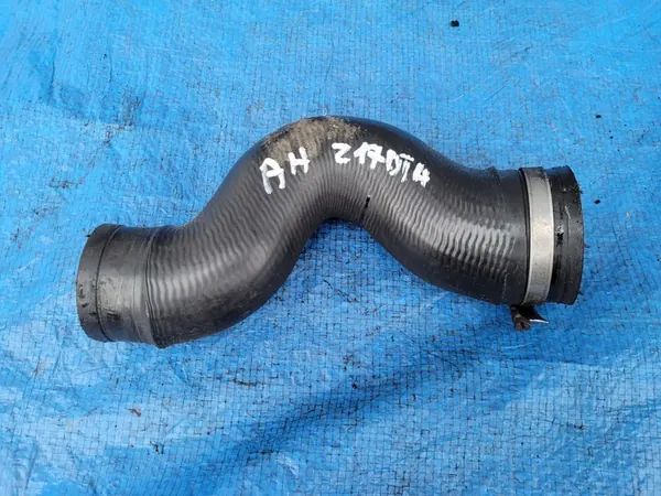 OPEL Astra H Tubería Intercooler 1.7 CDTI GM 55559946 image 2