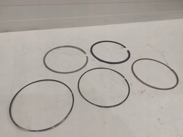 Anel de pistão Chevrolet Camaro 12685185 image 2