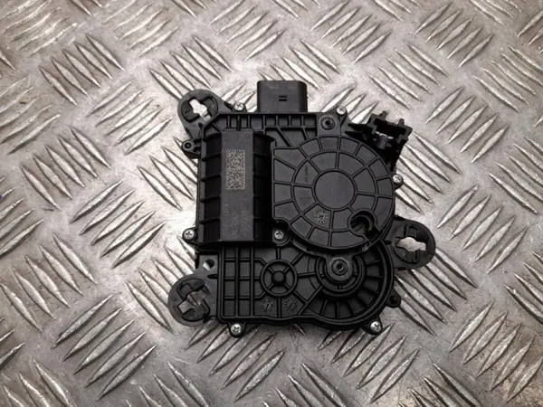 Sluitplaat met zachte sluiting Audi Q5 OEM 1T3 827 887 B image 2