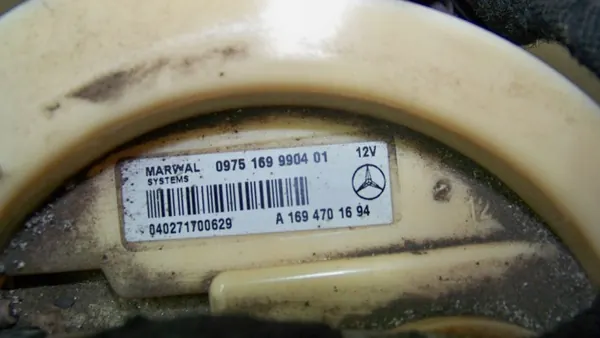 Brandstofpomp Mercedes A B W169 W245 1.7 A1694701694 image 3