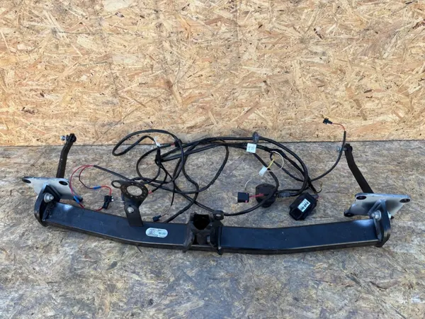 Module d'attelage OEM 55R-010069 pour VW Caddy V image 2