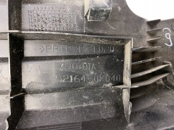 Toyota Hilux VIII Vänster Bakre Stötfångar Trim 521640K040 image 9