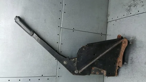 Levier de Frein à Main Iveco Daily 2.3D 06R image 4